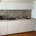 Apartman With Balcony, Casa Cristina