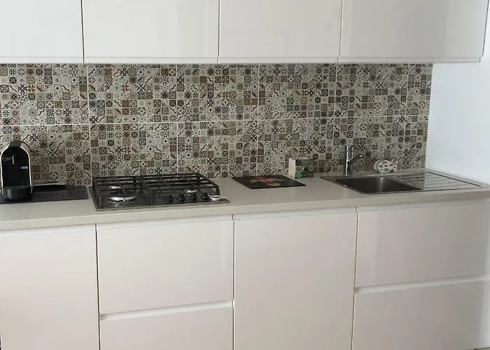 Apartment With Balcony, Casa Cristina